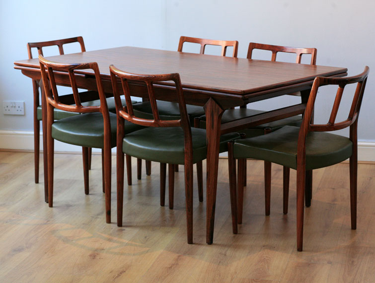 Rosewood dining table & chairs