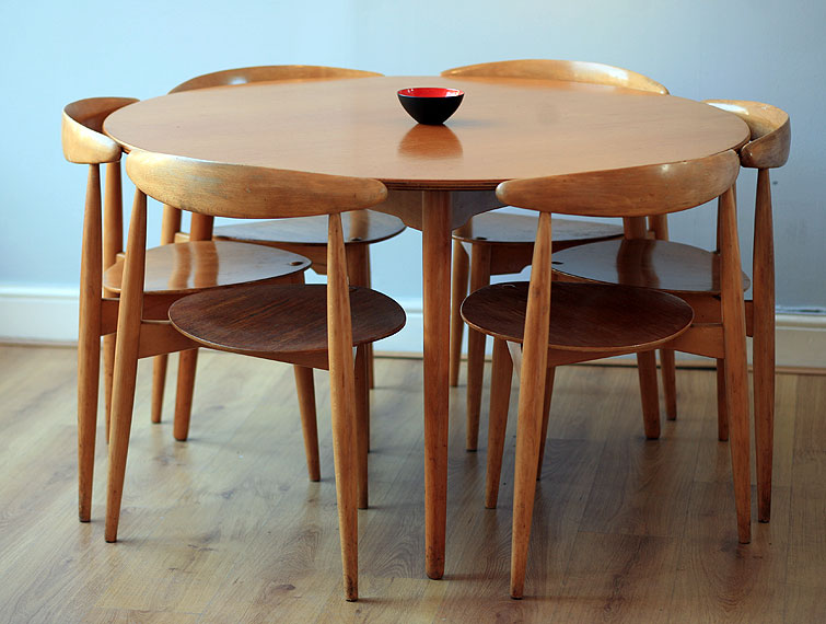 Dining Table & Six ‘heart’ Chairs – Hans Wegner