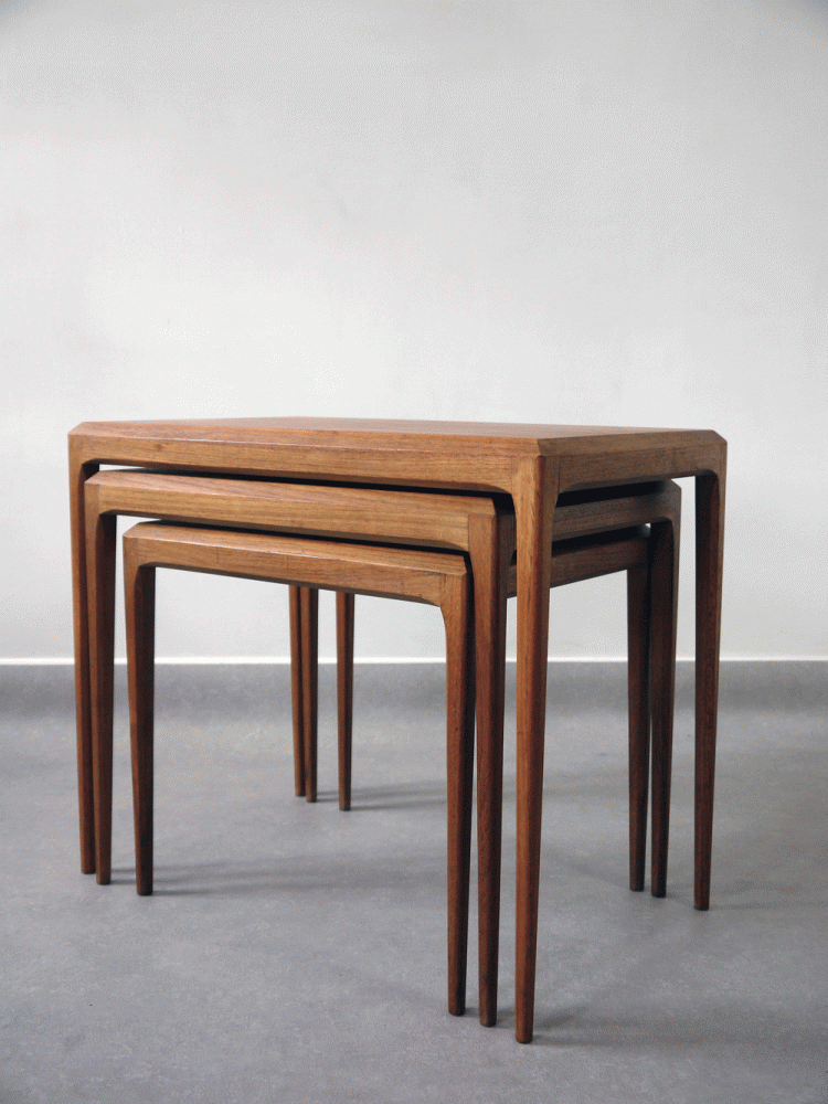 Johannes Anderson – Nest of Tables