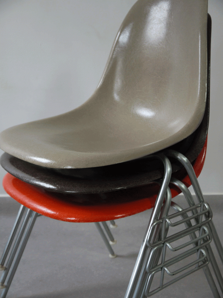 Charles and Ray Eames – Stacking Chairs