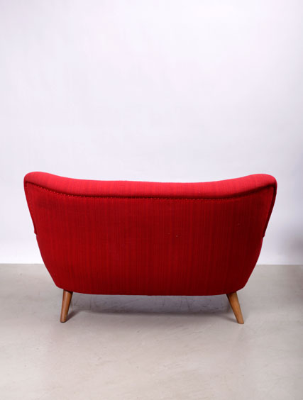 1950s – Curved Settee