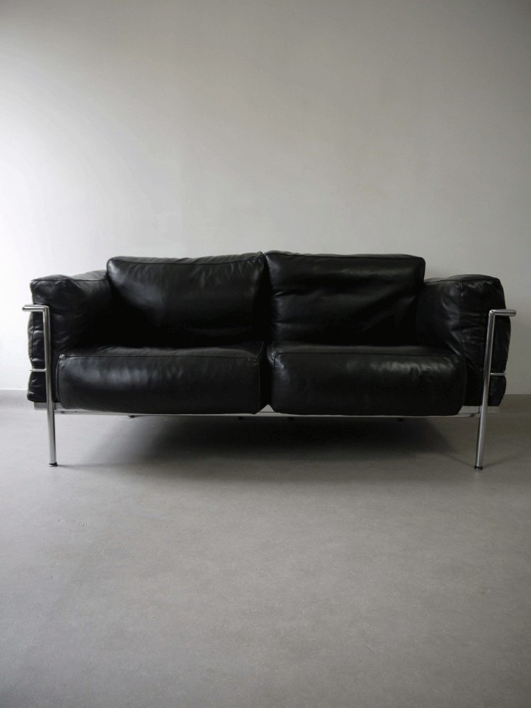 Le Corbusier – LC2 Grand Confort sofa