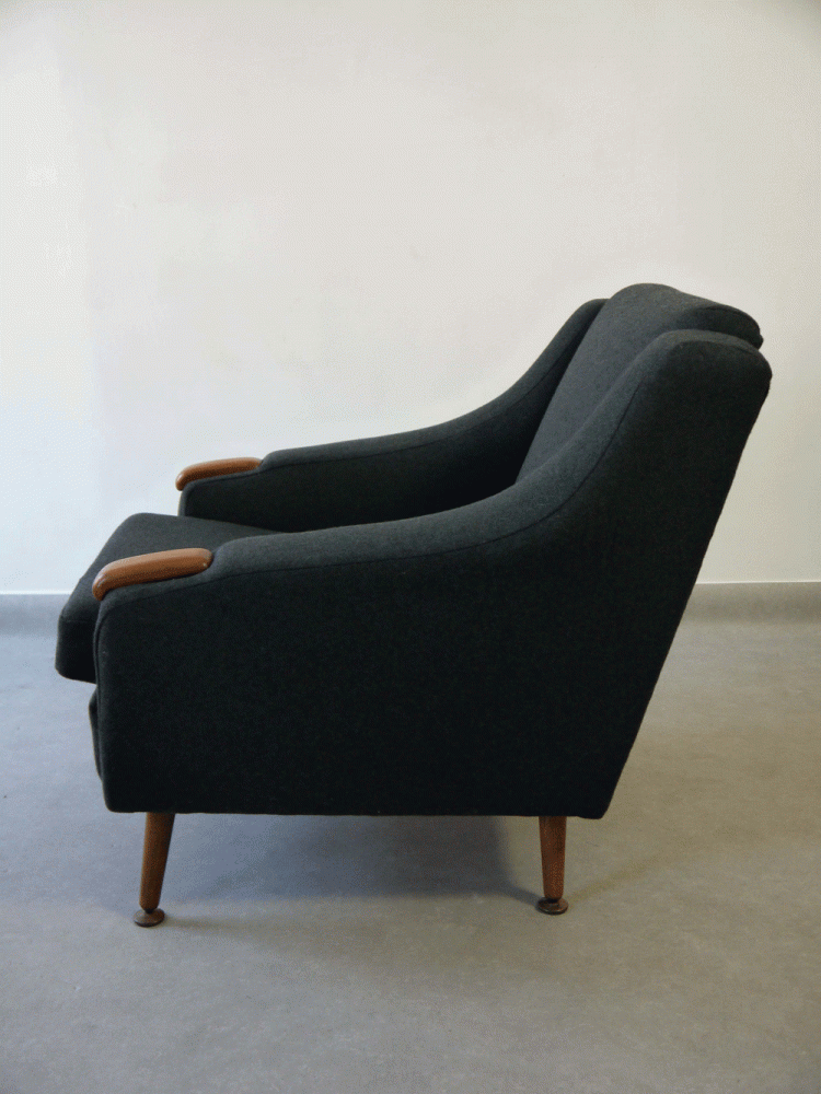 Hans Wegner Style – Pair of Upholstered Easy Chairs