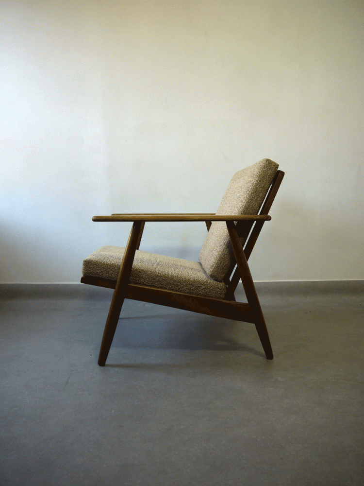Hans Wegner Style – Cigar Easy Chair