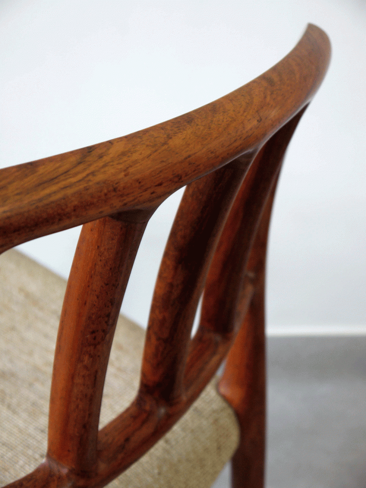 Niels Moller – 83 Rosewood Chairs