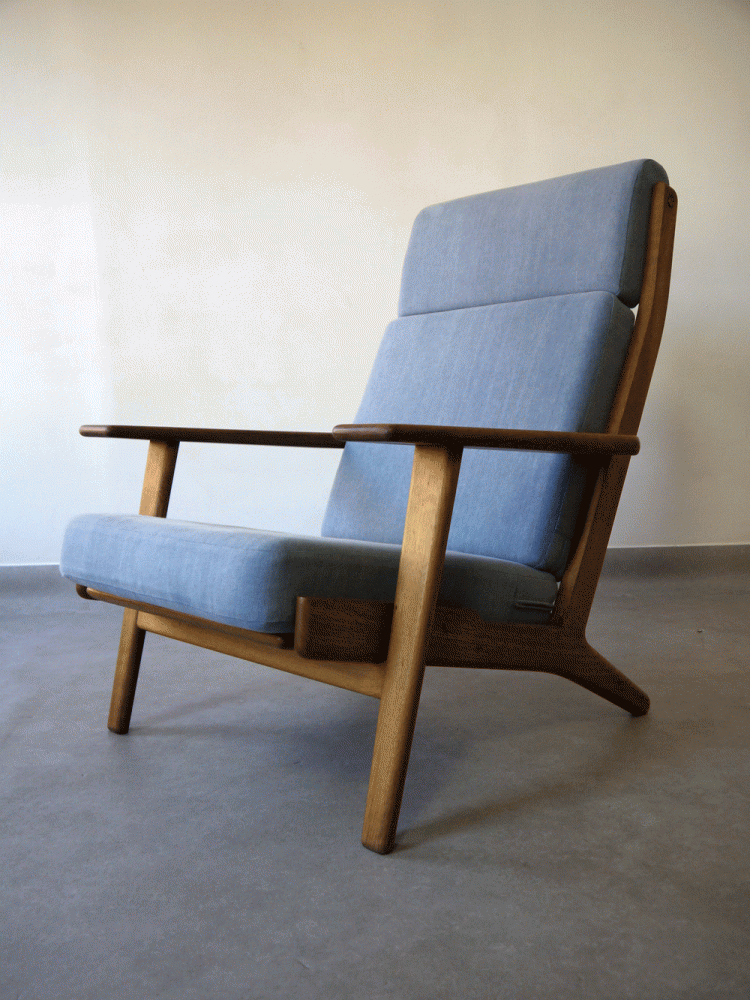 Han Wegner – GE290 Chair and Stool