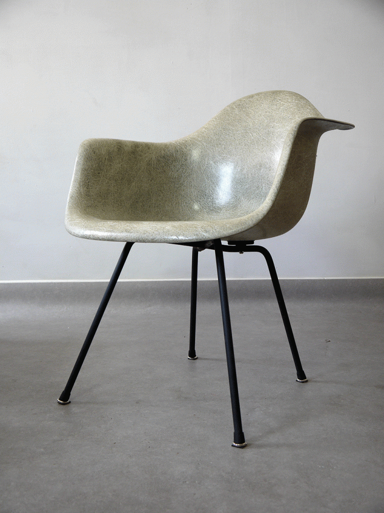 Charles and Ray Eames – Zenith 1st Year Production Seafoam LAX