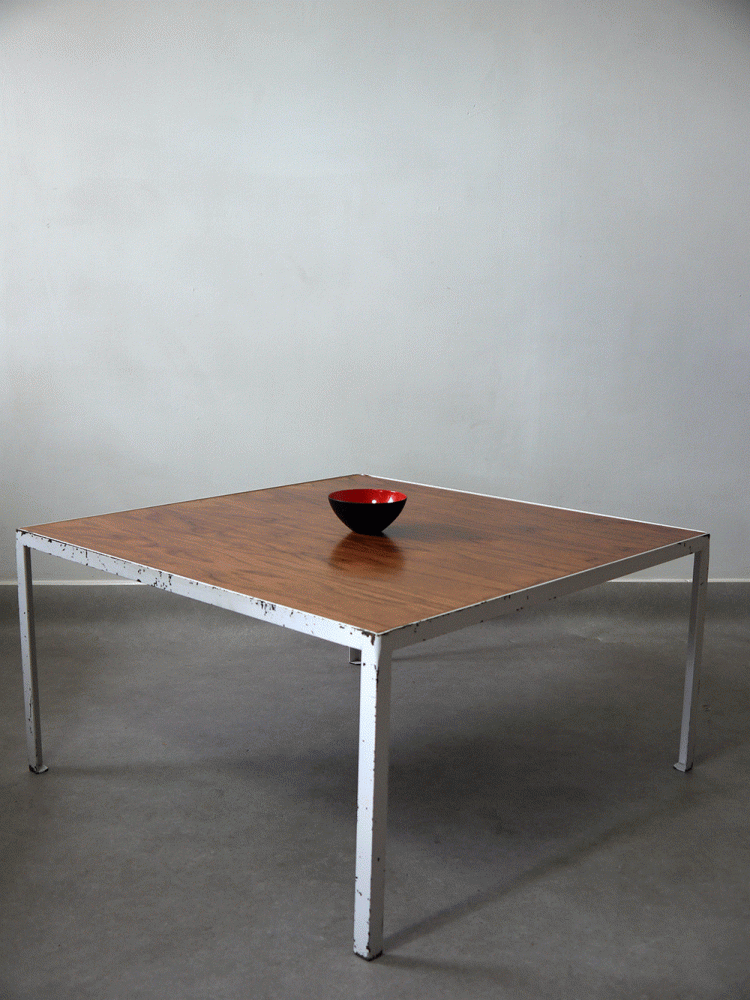 George Nelson – Steel Frame Rosewood Coffee Table