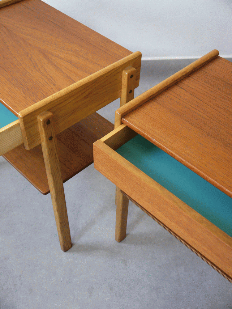Danish – Pair of Teak and Oak Bedside Tables