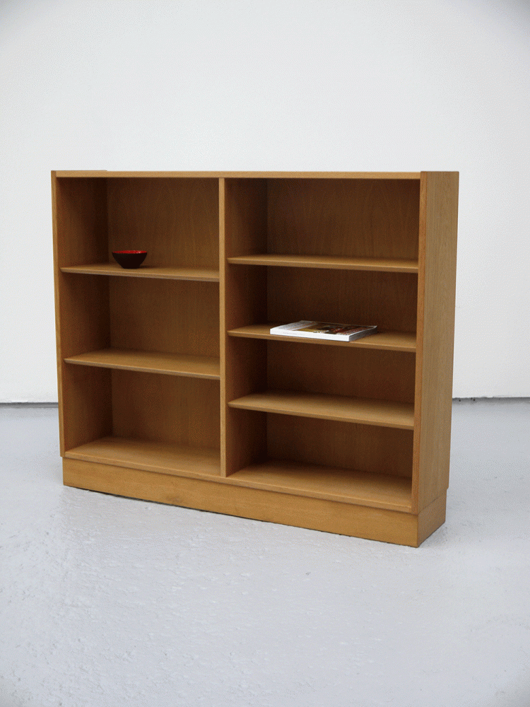 Hundevad – Danish Large Oak Bookshelf