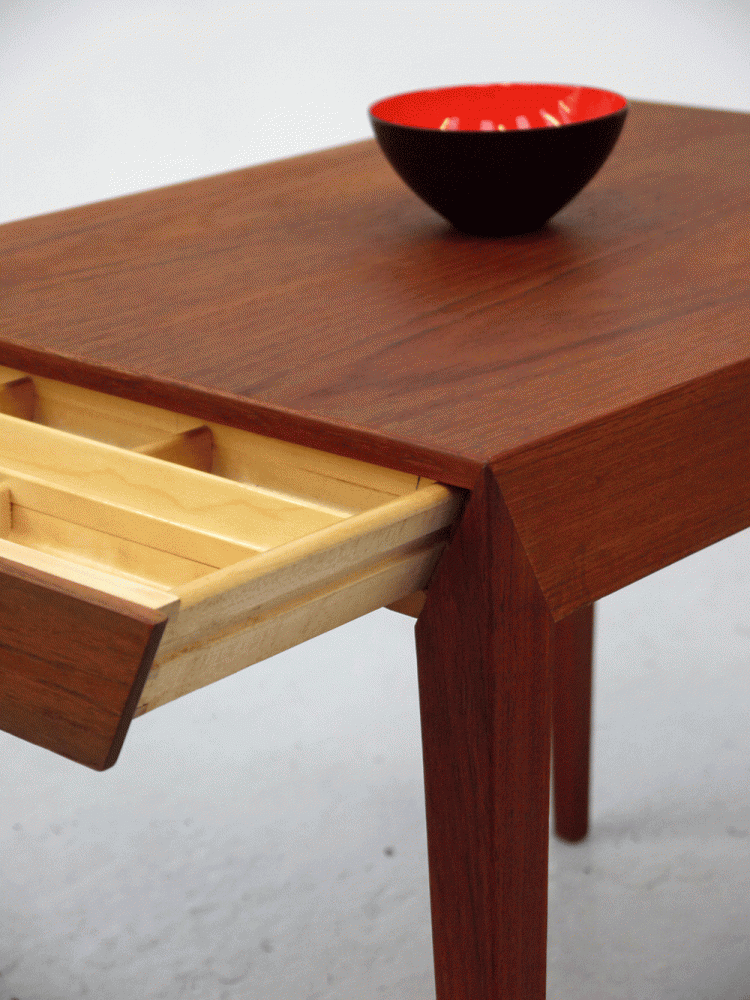 Severin Hansen – Haslev Sewing Side Table