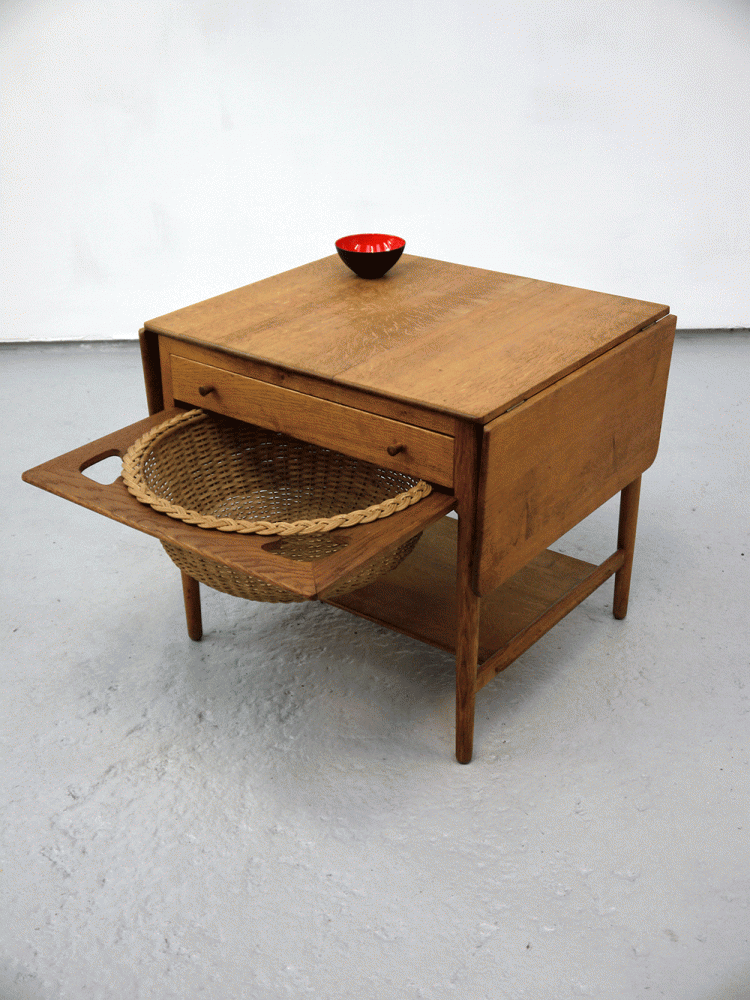 Hans J Wegner – AT-33 Rare Sewing Table