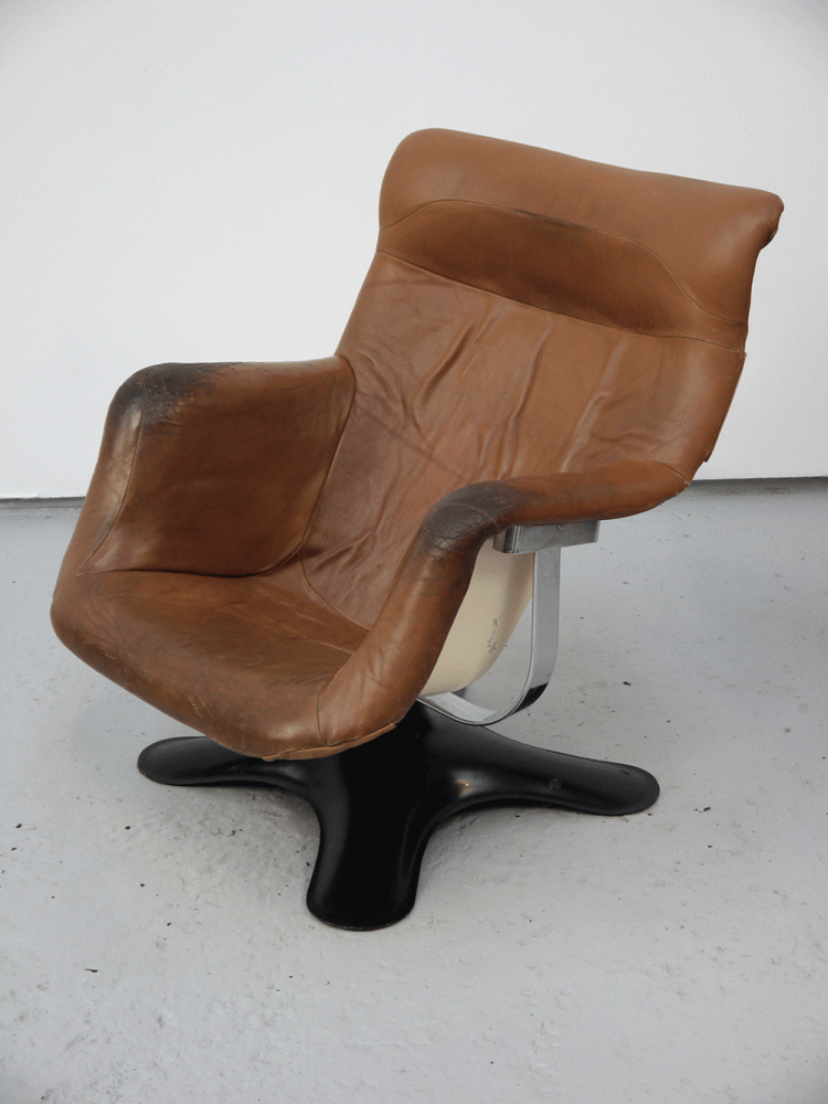 Yrjo Kukkapuro – Karuselli Swivel Lounge Chair