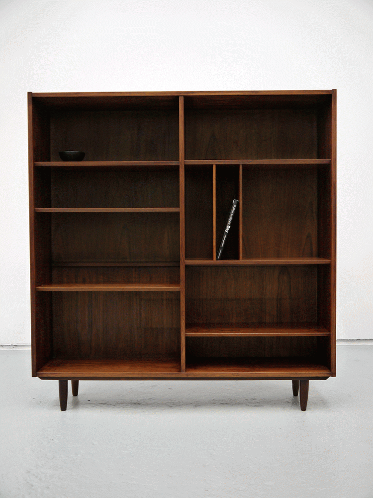 Paul Hundevad – Free Standing Rosewood Bookcase