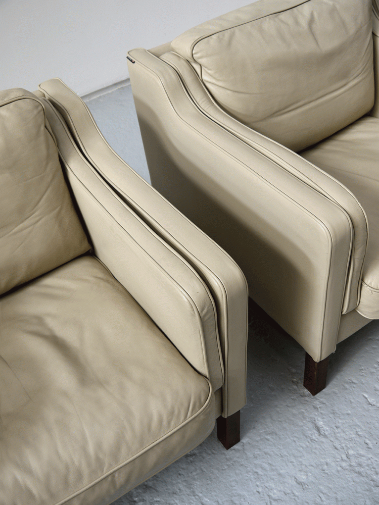 Skalma Denmark – Pair of Leather Lounge Chairs