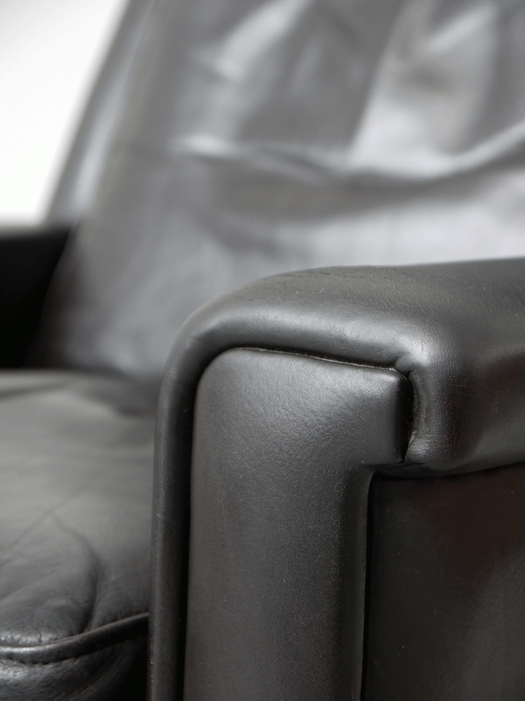 Skippers Mobler – High Back Leather Swivel Chair