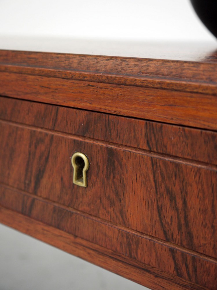 Rosewood – Low Lockable  Console Drawer Unit