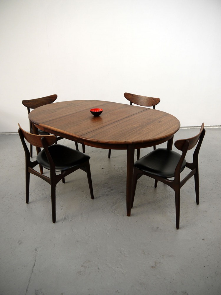Danish – Extending Rosewood Dining Table