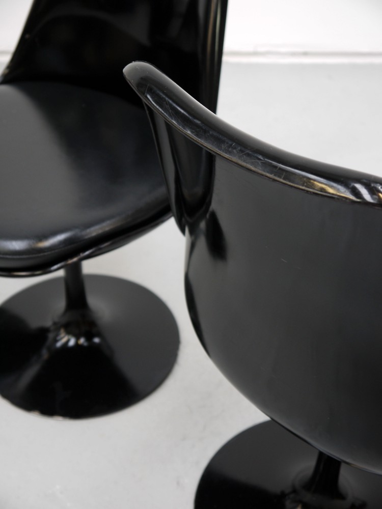 Eero Saarinen – Set of Four Tulip Chairs