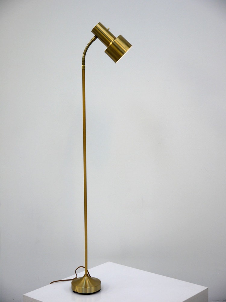 Swedish – Adjustable Floor Light