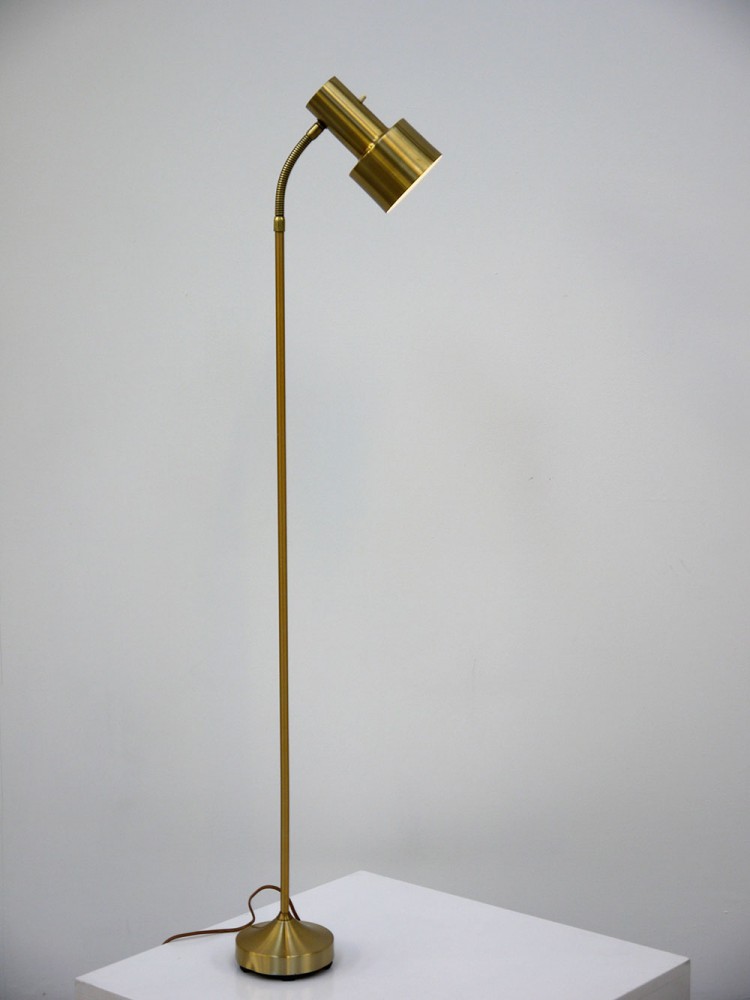 Swedish – Adjustable Floor Light