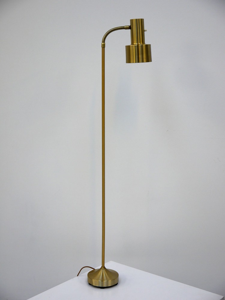 Swedish – Adjustable Floor Light