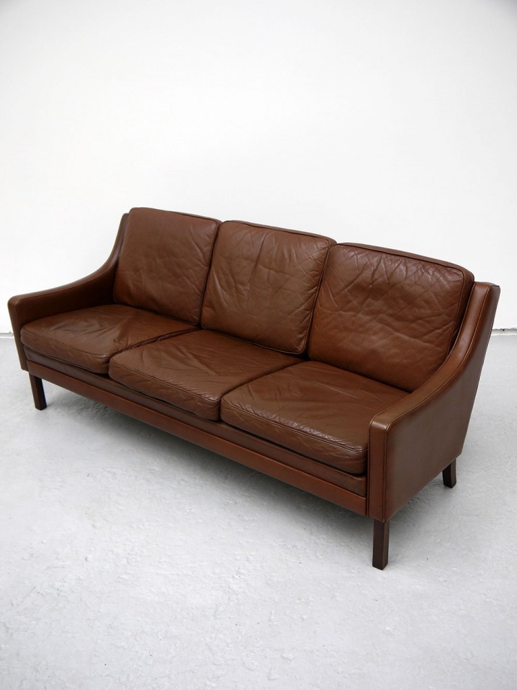 Thams Denmark – Petite Three Seat Leather Sofa