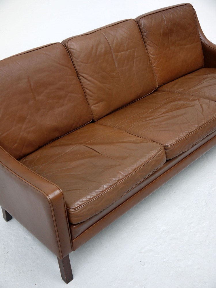 Thams Denmark – Petite Three Seat Leather Sofa