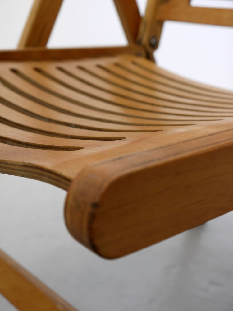 Niko Kraji – Folding Rex Chair