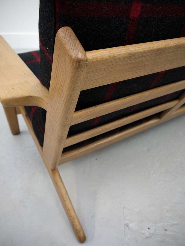 Hans Wegner – GE290 / 3 Oak Plank Sofa