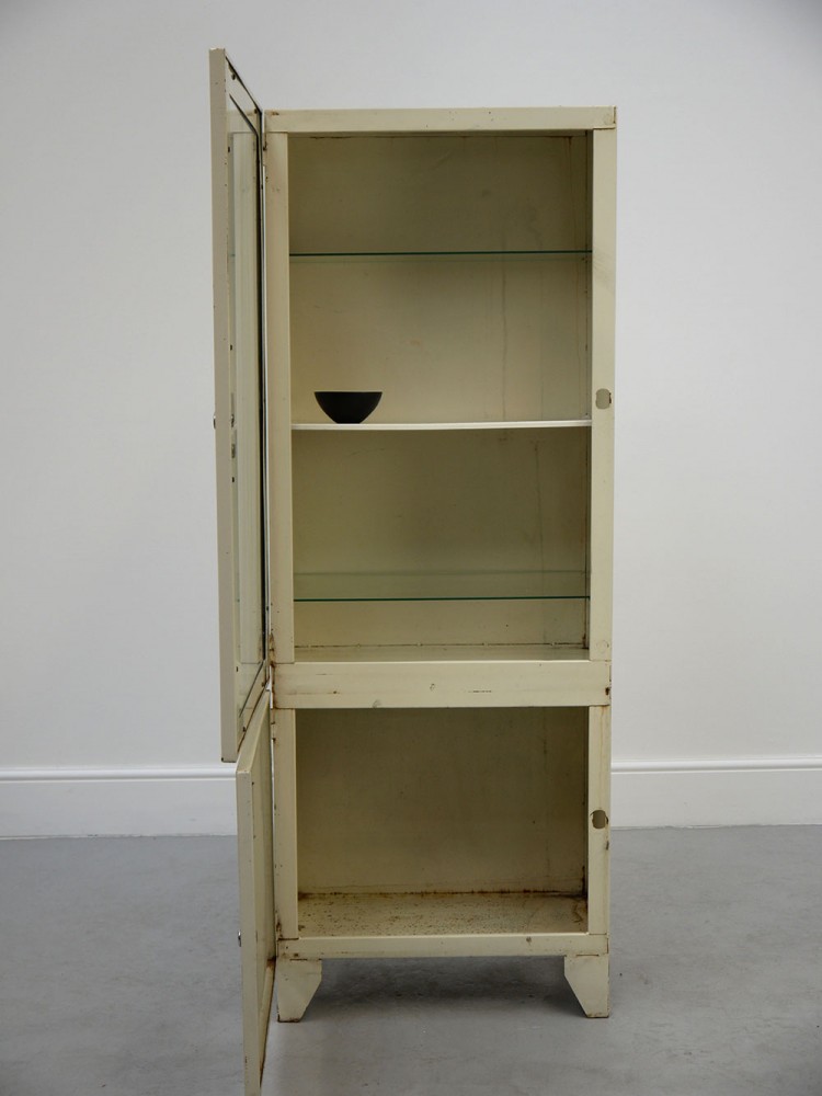European – Small Medical Cabinet