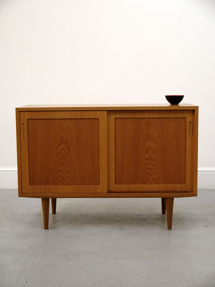 Carlo Jensen – Poul Hundevad Oak Cabinet