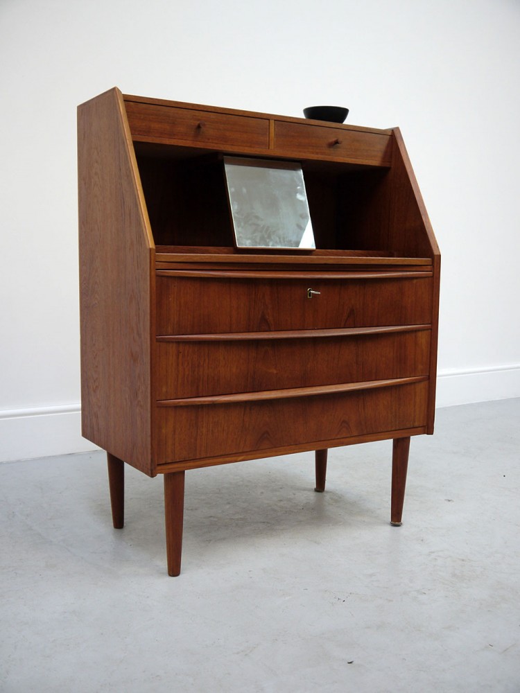 Danish – Teak Dresser / Bureau