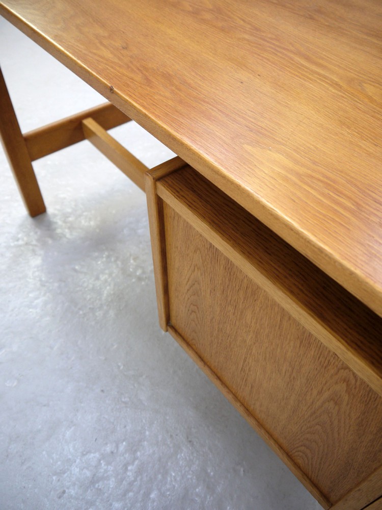 Hans Wegner – Oak Writing Desk model GE125