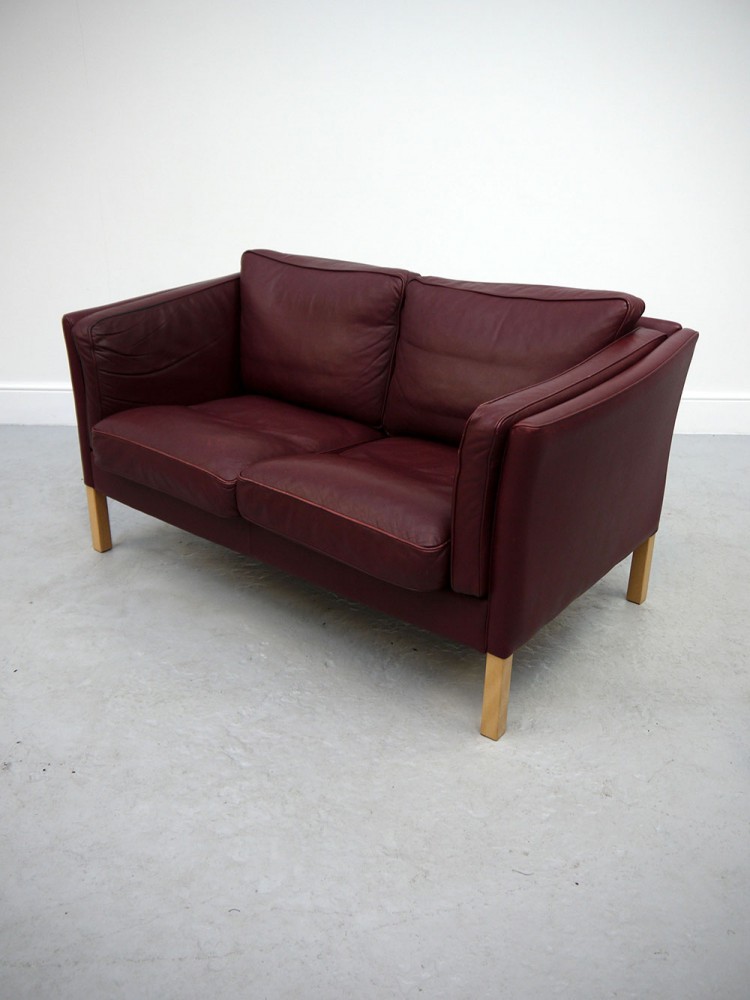 Borge Mogensen – Stouby Plum Colourway Two Seat Leather Sofa