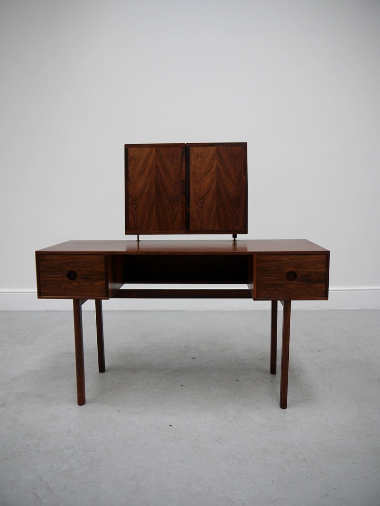 Askel Kjersgaard – Rare Rosewood Model 40 Vanity Table