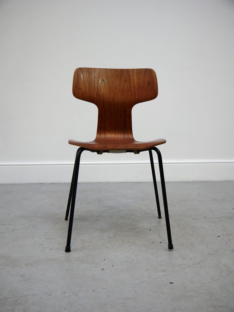 Arne Jacobsen – Model 3103 Hammer Chair