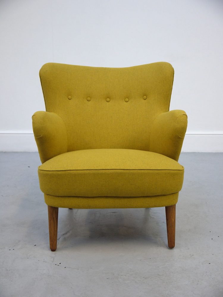 Cabinet Makers – Upholstered Lounge Cocktail Chair
