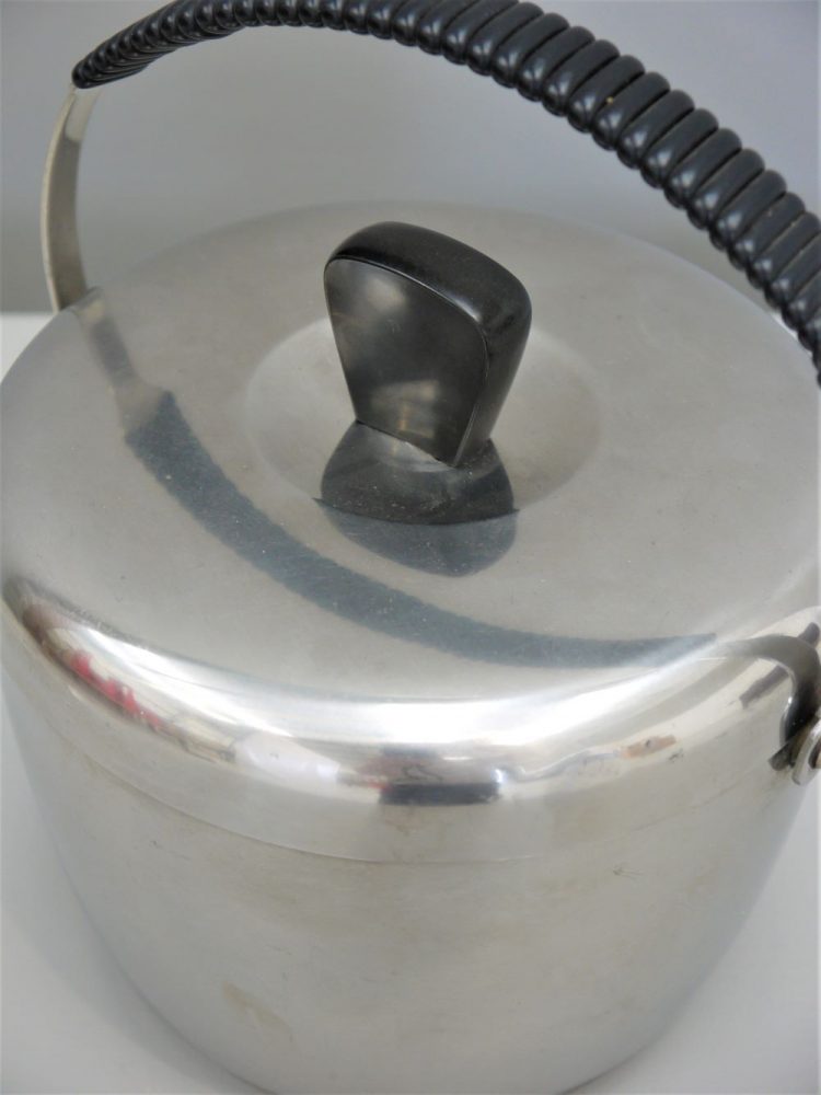 Adam Thylstrup – Ice Bucket for Nils Johan Sweden