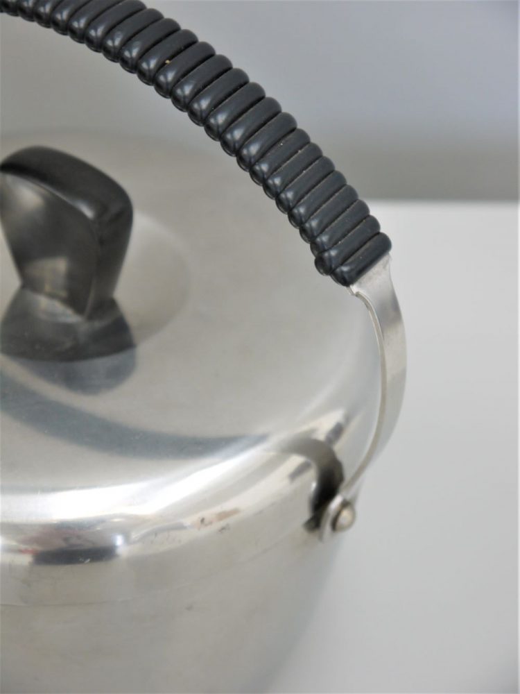 Adam Thylstrup – Ice Bucket for Nils Johan Sweden