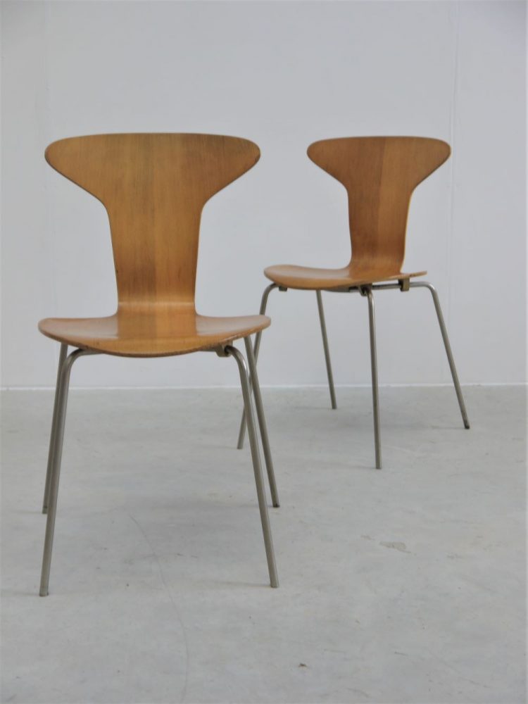 Arne Jacobsen – Rare Match Pair of Mosquito Chairs