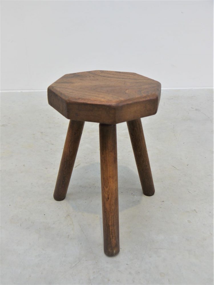 Arts and Craft – Three Legged Stool