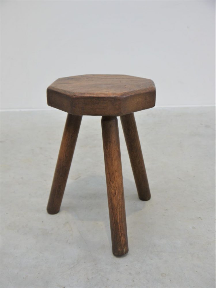 Arts and Craft – Three Legged Stool