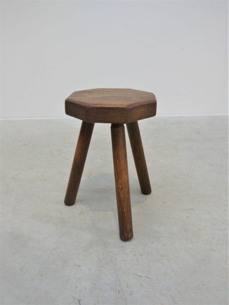 Arts and Craft – Three Legged Stool