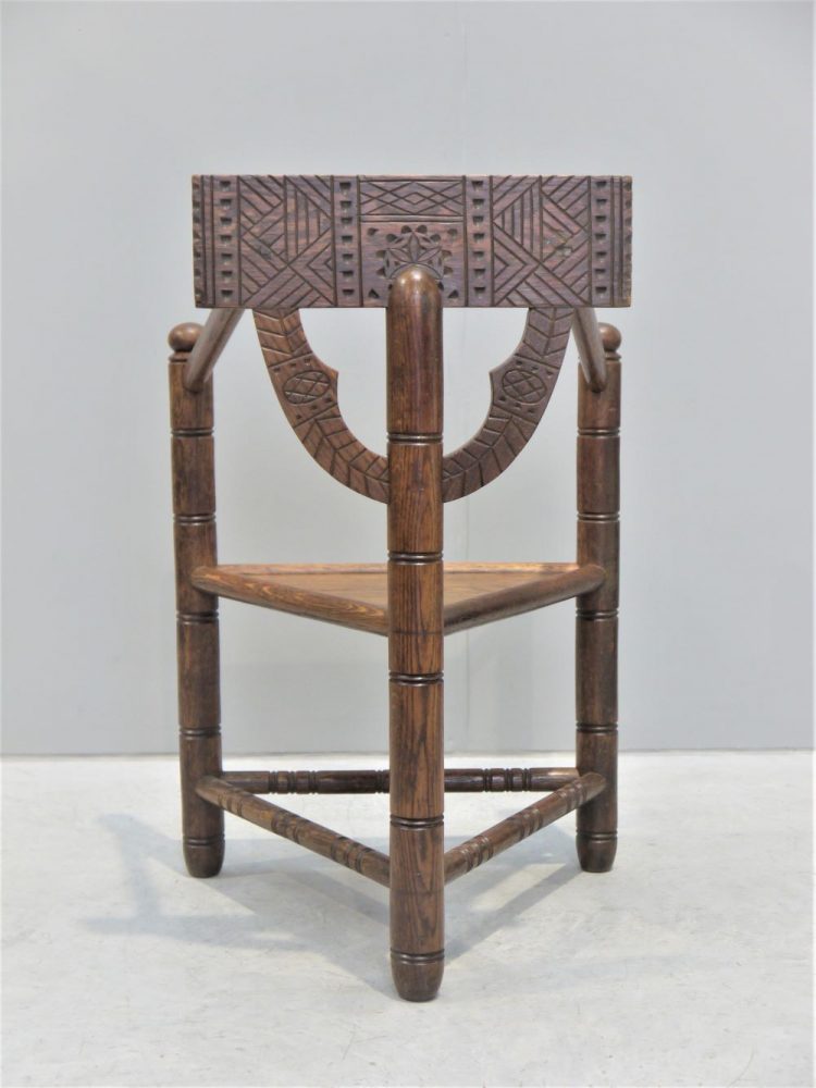 Swedish – Corner / Monk Chair