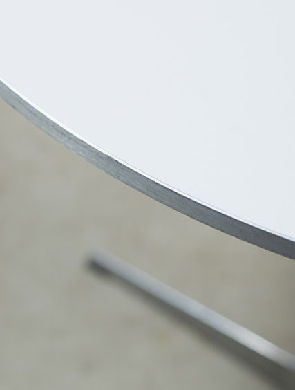 Arne Jacobsen – Cafe Table 90cm