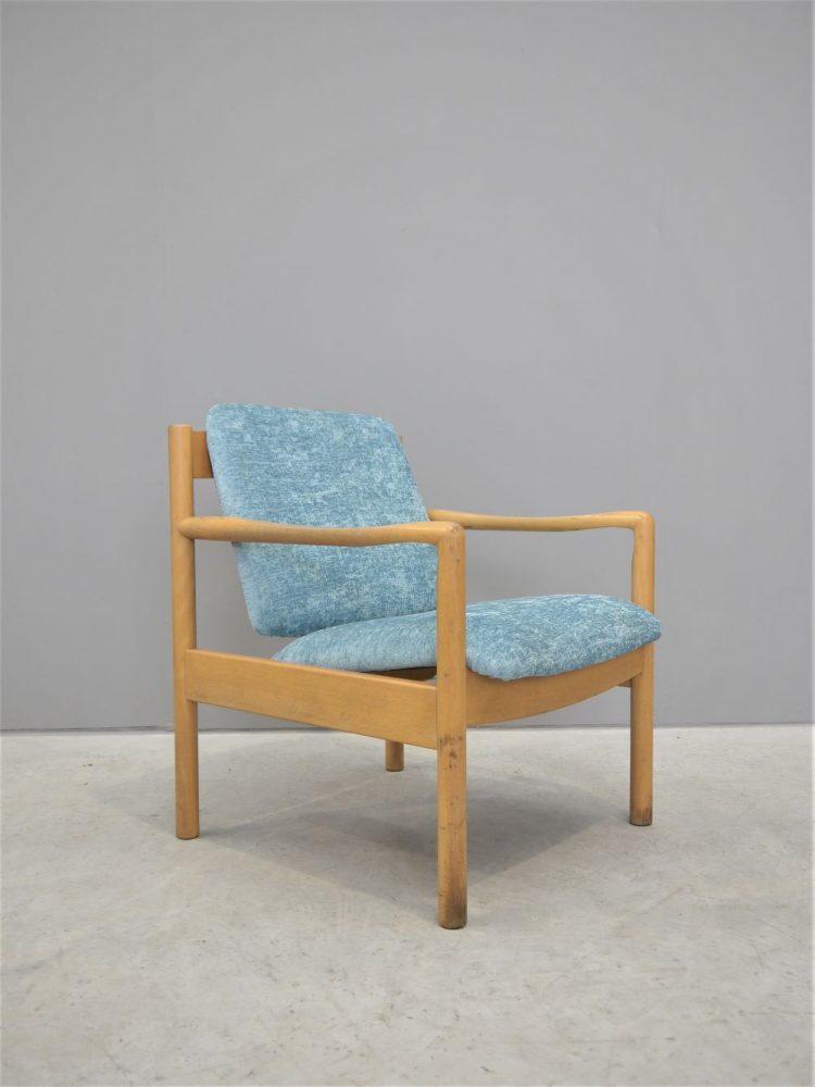 Lucian Ercolani – Pair of Lounge Chairs Model 749