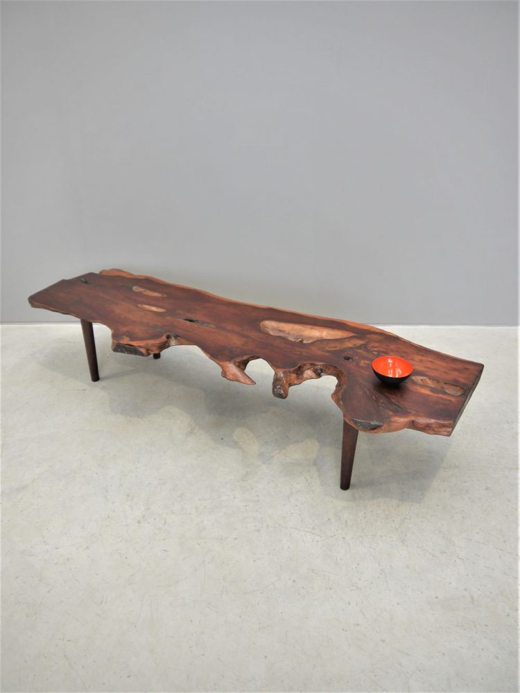 Reynolds of Ludlow – Large Organic Solid Yew Coffee Table