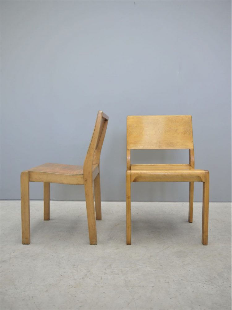 Alvar Aalto – Pair of Finmar Model 611 Chairs