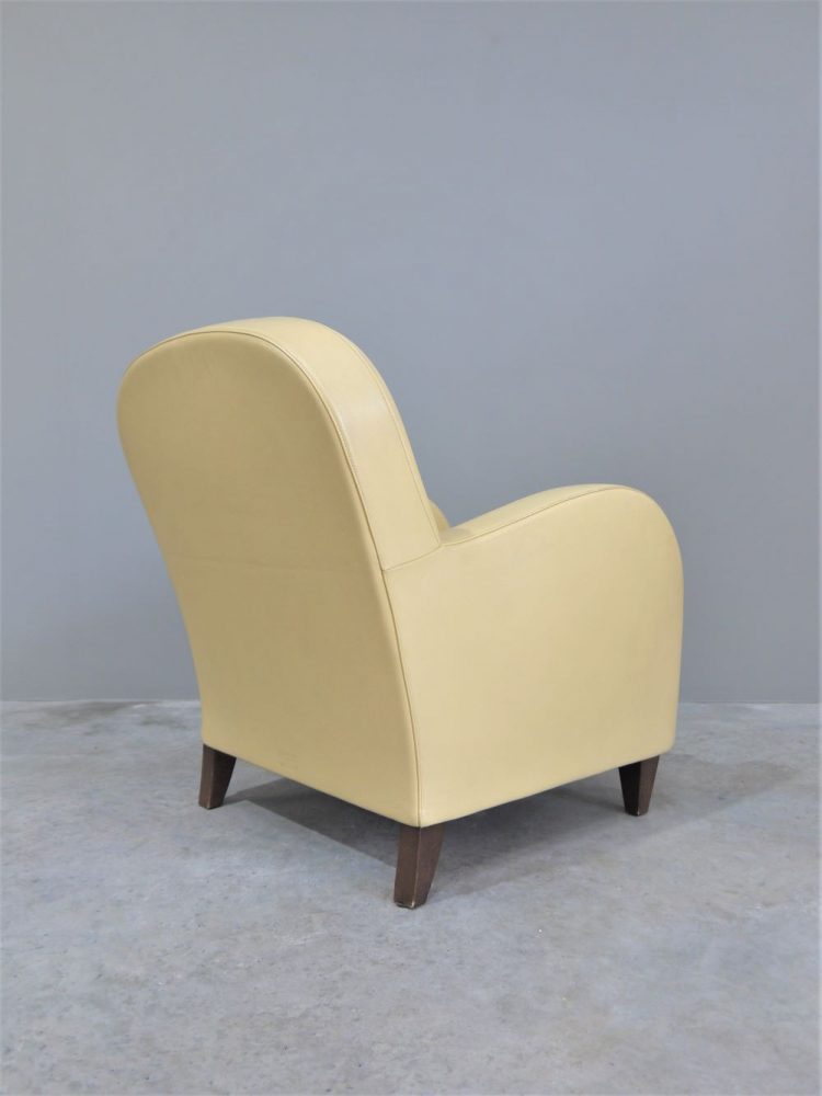 Poltrona Frau – Pair of Daisy Chairs